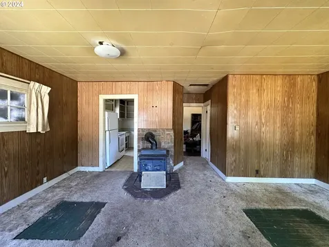 629 N 10th Street Cottage Grove OR 97424