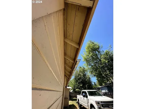 629 N 10th Street Cottage Grove OR 97424