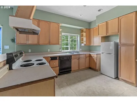 220 Holcomb Spur Road Kelso WA 98626
