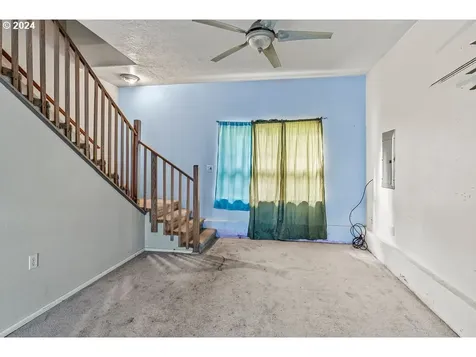 220 Holcomb Spur Road Kelso WA 98626