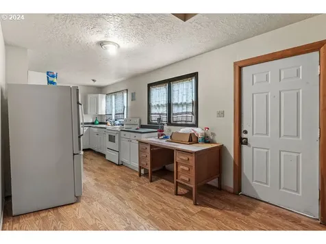220 Holcomb Spur Road Kelso WA 98626