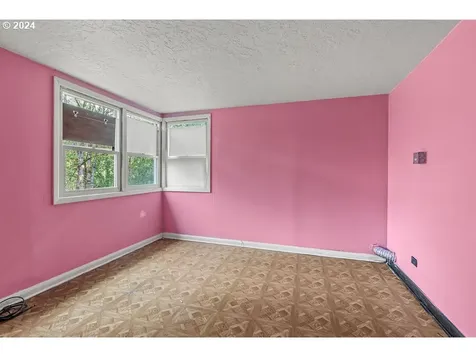 220 Holcomb Spur Road Kelso WA 98626