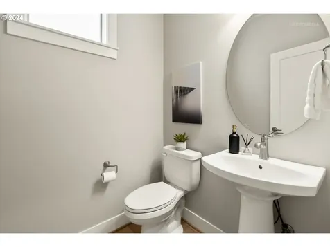 6779 SW Orchid Street Portland OR 97223