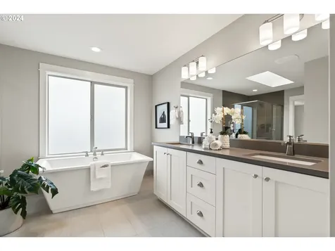 6779 SW Orchid Street Portland OR 97223