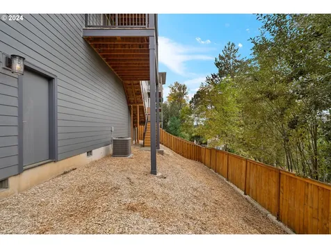 6779 SW Orchid Street Portland OR 97223