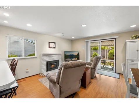 2412 Ne 150th Avenue Portland OR 97230