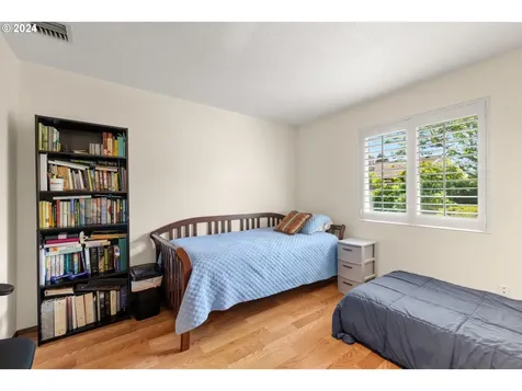 2412 Ne 150th Avenue Portland OR 97230