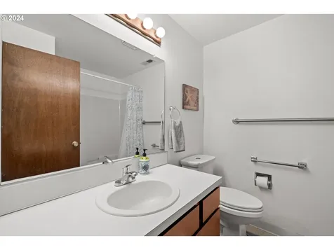 2412 Ne 150th Avenue Portland OR 97230