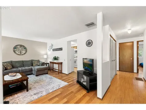 2412 Ne 150th Avenue Portland OR 97230