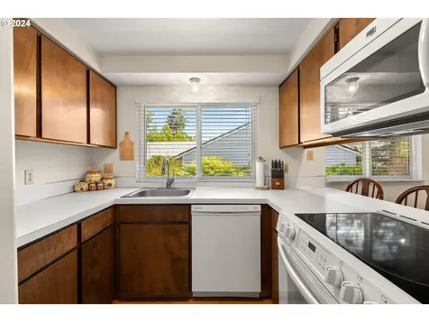 2412 Ne 150th Avenue Portland OR 97230