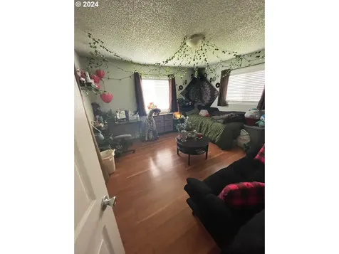 1334 Ransom Avenue Brookings OR 97415