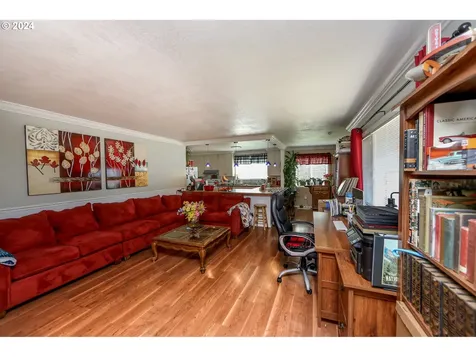 1334 Ransom Avenue Brookings OR 97415