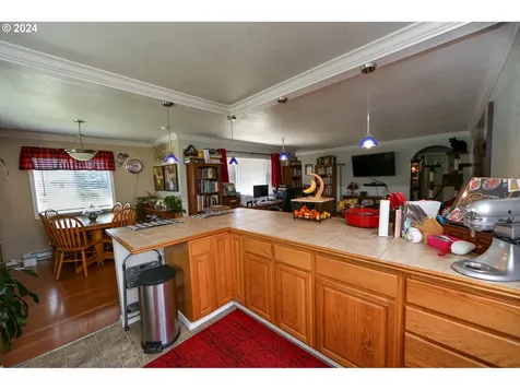 1334 Ransom Avenue Brookings OR 97415