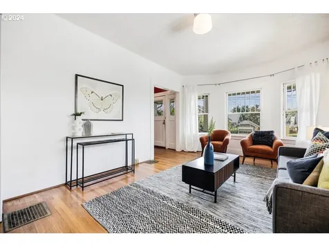 2410 SE 47th Avenue Portland OR 97206