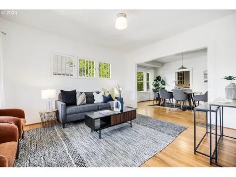 2410 SE 47th Avenue Portland OR 97206