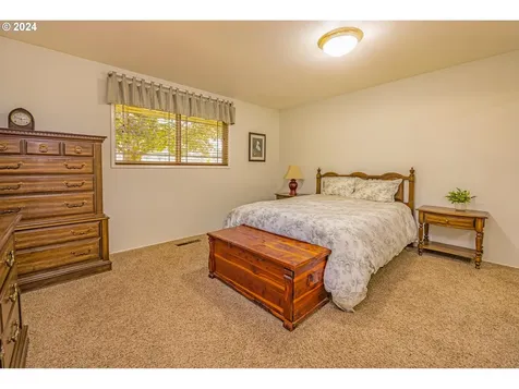 78418 Layng Road Cottage Grove OR 97424