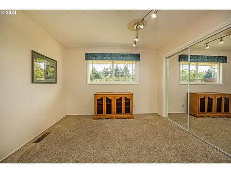 78418 Layng Road Cottage Grove OR 97424
