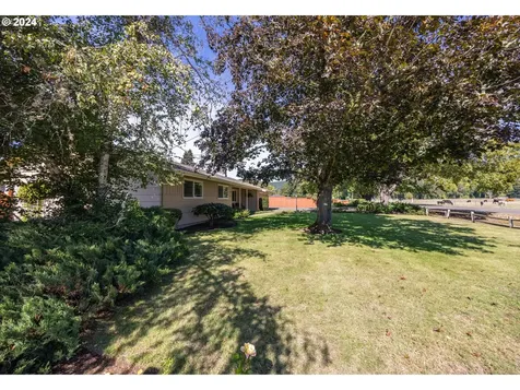 78418 Layng Road Cottage Grove OR 97424