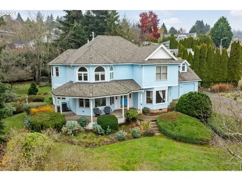 510 SW Alder Street Dundee OR 97115
