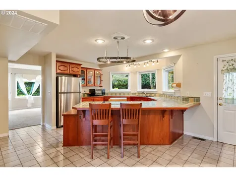 510 SW Alder Street Dundee OR 97115