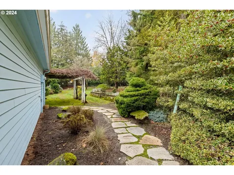 510 SW Alder Street Dundee OR 97115