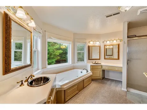 510 SW Alder Street Dundee OR 97115
