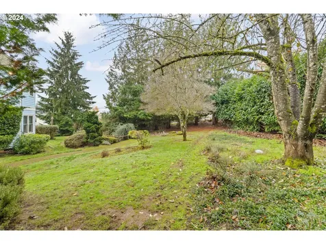 510 SW Alder Street Dundee OR 97115