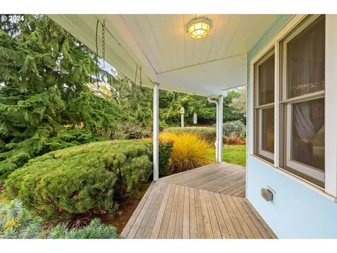 510 SW Alder Street Dundee OR 97115