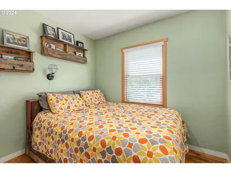 92 N Grand Street Eugene OR 97402