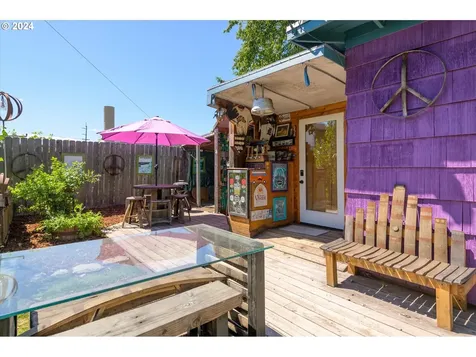 92 N Grand Street Eugene OR 97402