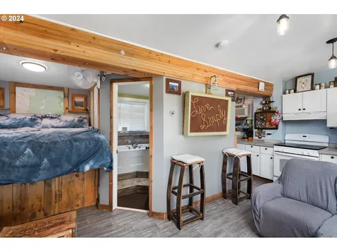 92 N Grand Street Eugene OR 97402