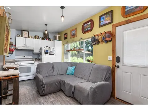 92 N Grand Street Eugene OR 97402