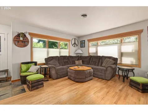 92 N Grand Street Eugene OR 97402