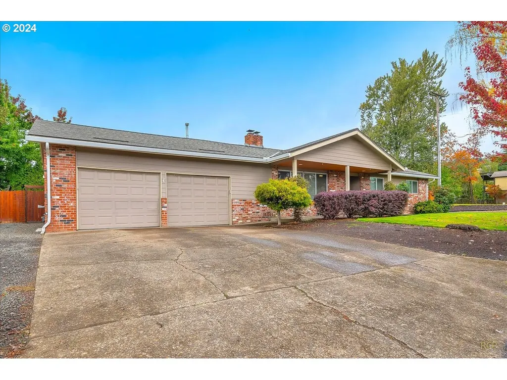 1226 SW Charles Street Dundee OR 97115