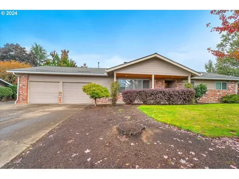 1226 SW Charles Street Dundee OR 97115
