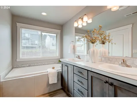 3293 N 10th Street Ridgefield WA 98642