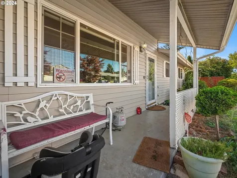 17024 SE Alder Street Portland OR 97233