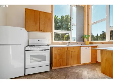 450 NW Frank Johns Road Stevenson WA 98648