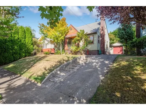1714 Se 52nd Avenue Portland OR 97215