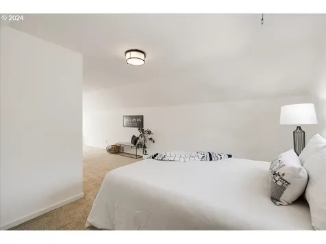 1714 Se 52nd Avenue Portland OR 97215