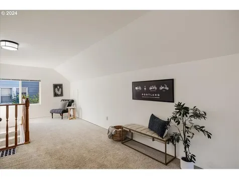 1714 Se 52nd Avenue Portland OR 97215