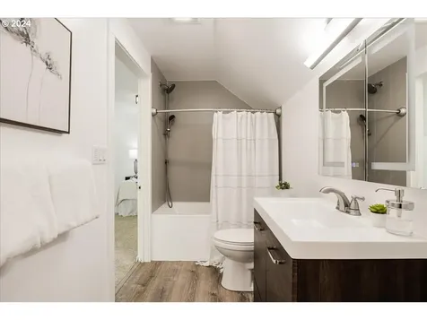 1714 Se 52nd Avenue Portland OR 97215