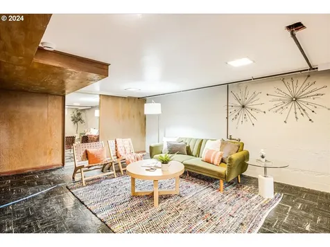 1714 Se 52nd Avenue Portland OR 97215