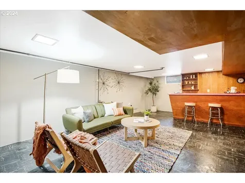 1714 Se 52nd Avenue Portland OR 97215