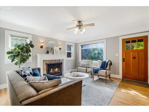1714 Se 52nd Avenue Portland OR 97215