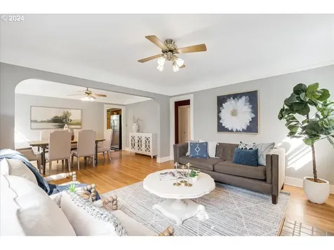 1714 Se 52nd Avenue Portland OR 97215