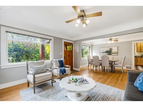 1714 Se 52nd Avenue Portland OR 97215