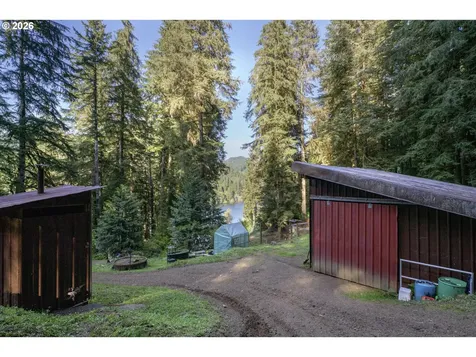 1901 Loon Lake Road Reedsport OR 97467