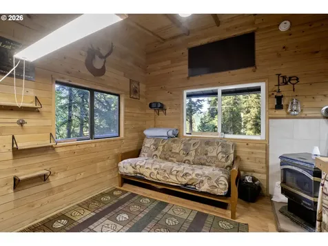 1901 Loon Lake Road Reedsport OR 97467