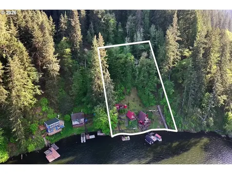 1901 Loon Lake Road Reedsport OR 97467